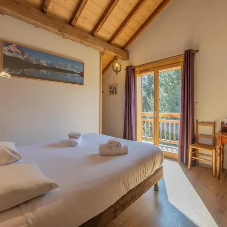 Chalet Les Airelles Mont-blanc View - Happy